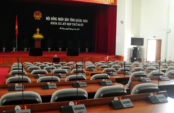 sắp xếp bố trí loa hội trường